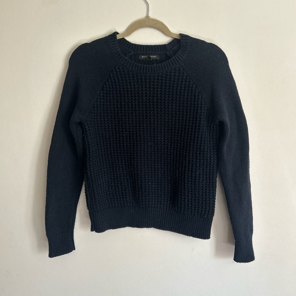 Banana Republic Black Crew Neck Sweater Ribbed Texture